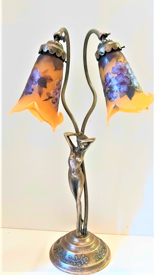 Lampe de fonte de cire de tulipe – The Refined Emporium